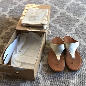 FitFlop Banda Pale Gold sz 9 or 39